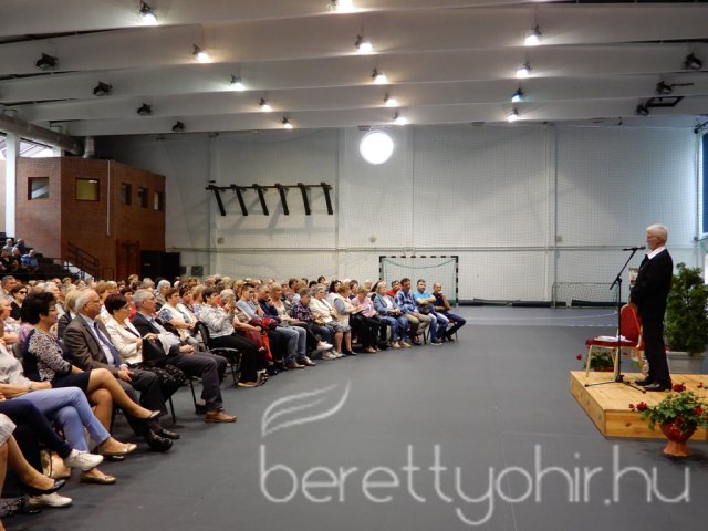 Dr. Papp Lajos szívsebész Berettyóújfaluban 11